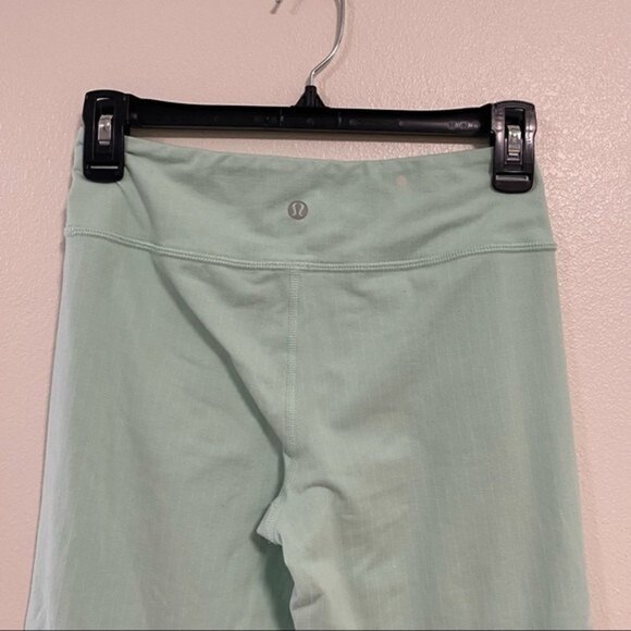 Lululemon Leggings Women’s Size 4 Mint Cropped leggings - Picture 4 of 9